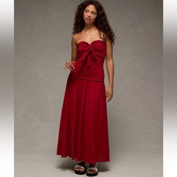 American Eagle Outfitters Dresses & Skirts - AE Sunchaser Knit Smocked Drop Waist Midi Dress size Large NWT